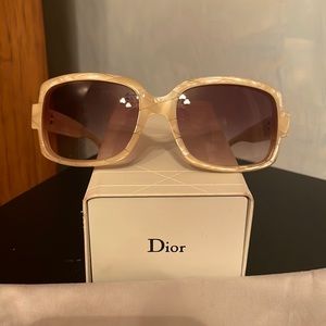 Dior beige sunglasses